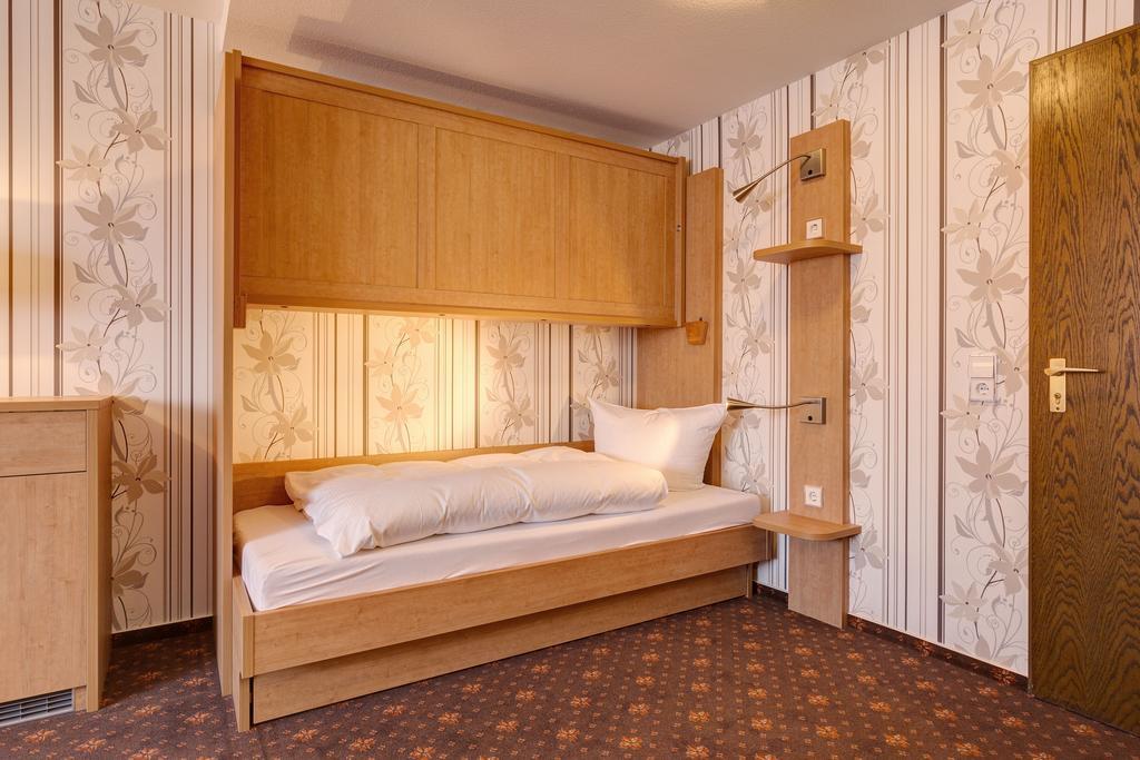 Hotel Fortuna Kirchzarten Quarto foto